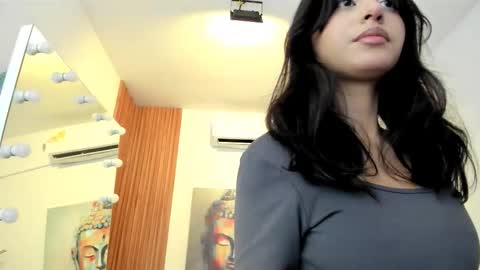 Snapshot of tamara_aluna chatting on 1, 10, 2025 Tami online show from 1, 10, 2025