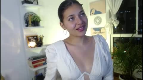 Snapshot of tamara_daniels chatting on 10, 3, 2025 Tamara online show from 10, 3, 2025