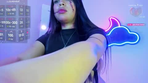 Snapshot of tamara_marquez chatting on 22, 10, 2025 SOFIA  online show from 22, 10, 2025