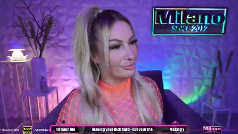 Snapshot of tamaramilano chatting on 11, 11, 2025 TamaraMilano online show from 11, 11, 2025