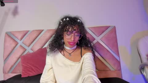 Snapshot of tamia_25 chatting on 18, 4, 2026 TAMI online show from 18, 4, 2026