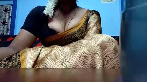 Snapshot of tamilmadhi520 chatting on 18, 5, 2026 tamilmadhi520 online show from 18, 5, 2026