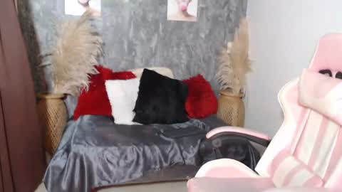 tammycooperr online show from 2, 2, 2025