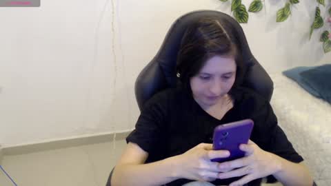 Snapshot of taniadevil_69 chatting on 4, 1, 2025 Tania online show from 4, 1, 2025