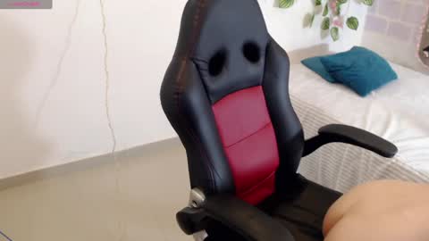 Snapshot of taniadevil_69 chatting on 14, 1, 2025 Tania online show from 14, 1, 2025