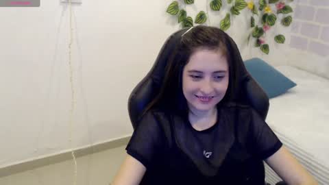 Snapshot of taniadevil_69 chatting on 23, 1, 2025 Tania online show from 23, 1, 2025