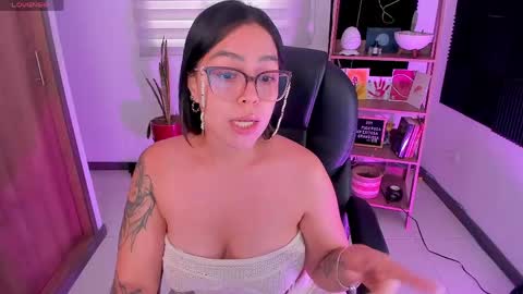 Tania Velvet online show from 22, 4, 2026