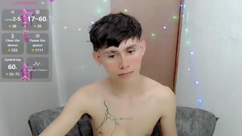 Snapshot of tanjiro_cute chatting on 4, 1, 2025 Andres online show from 4, 1, 2025