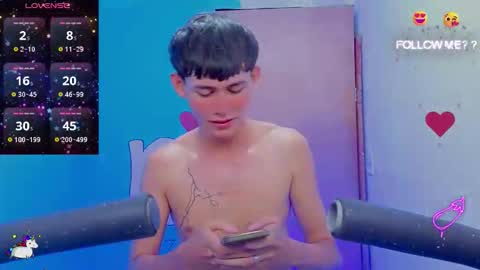 Snapshot of tanjiro_cute chatting on 7, 6, 2026 Andres online show from 7, 6, 2026