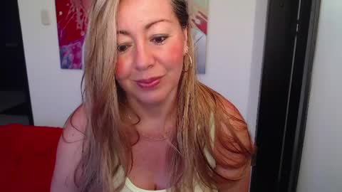 Snapshot of tanyagrace chatting on 24, 7, 2026 Christmas online show from 24, 7, 2026