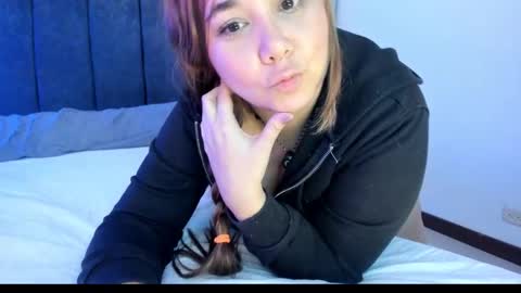 tara__ online show from 30, 11, 2025