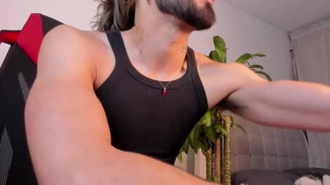 Snapshot of tarzanylobo chatting on 8, 1, 2025 Tarzan online show from 8, 1, 2025