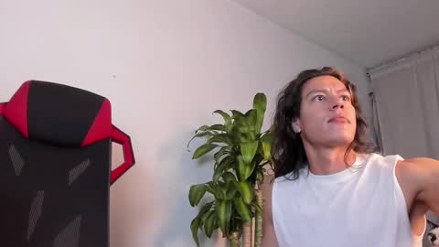 Snapshot of tarzanylobo chatting on 8, 1, 2025 Tarzan online show from 8, 1, 2025