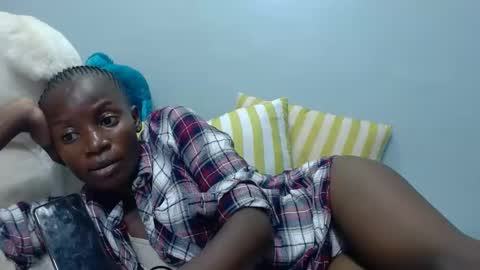 Snapshot of tasha_maya chatting on 27, 1, 2025 milan online show from 27, 1, 2025