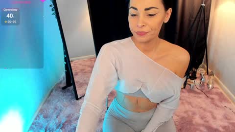 Snapshot of tashahoney chatting on 15, 12, 2024 Tasha online show from 15, 12, 2024