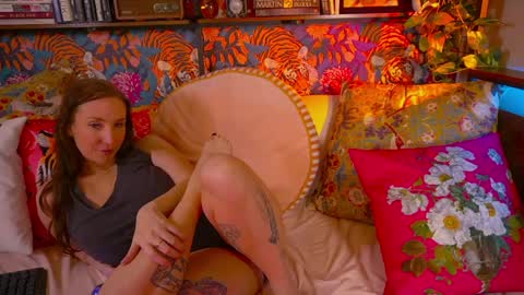 Vivian  Clark online show from 30, 3, 2026