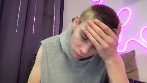 tasteithorny online show from 4, 2, 2025