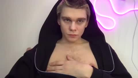 tasteithorny online show from 4, 3, 2025