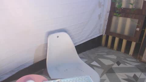 Snapshot of tasteofinnocentxx chatting on 10, 10, 2025 tasteofinnocentxx online show from 10, 10, 2025