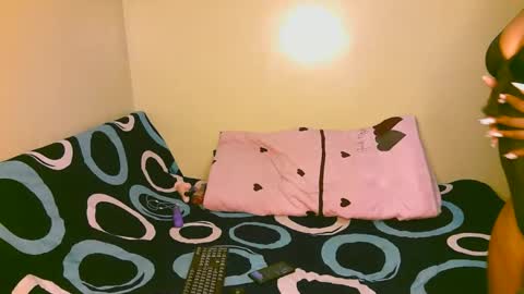 tastie_t online show from 28, 10, 2025