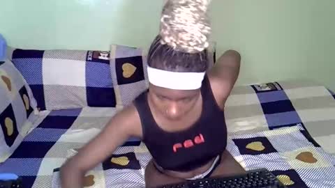 Snapshot of tastie_t chatting on 22, 2, 2026 tastie_t online show from 22, 2, 2026