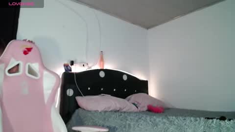 Tati Garcia online show from 21, 12, 2024