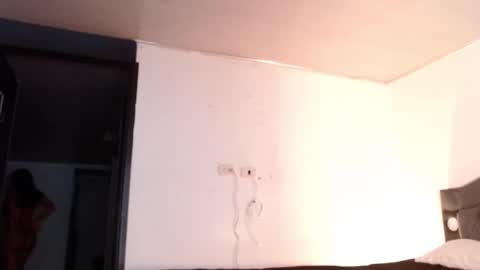 Tati Garcia online show from 20, 10, 2025