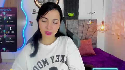 Snapshot of tatiana_sc chatting on 10, 10, 2025 Tatiana SC online show from 10, 10, 2025