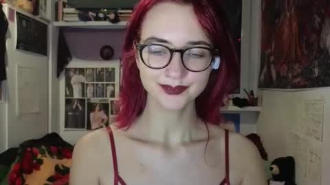 Snapshot of tatianaromanova chatting on 4, 12, 2025 Tatiana online show from 4, 12, 2025