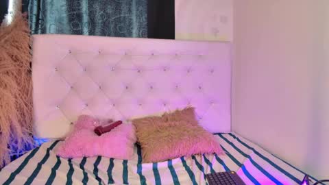 Snapshot of tatixxxvega chatting on 18, 4, 2026 tatix online show from 18, 4, 2026
