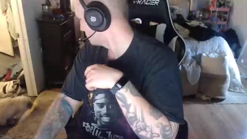 Snapshot of tattedhub0 chatting on 6, 4, 2026 Harry online show from 6, 4, 2026