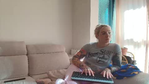 Snapshot of tattoobbgirl chatting on 12, 6, 2026 tattoobbgirl online show from 12, 6, 2026