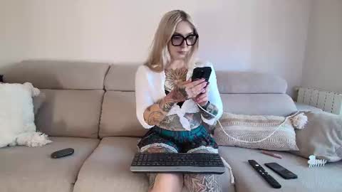 Snapshot of tattoobbgirl chatting on 2, 7, 2026 tattoobbgirl online show from 2, 7, 2026