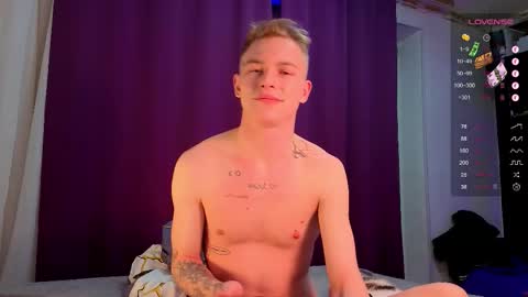 Alex but u can call me Theo online show from 18, 12, 2025