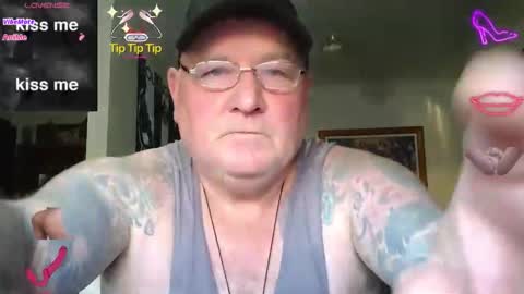 tattzsexy online show from 18, 2, 2026