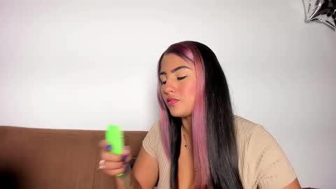 Tatiana Gomez online show from 5, 2, 2026