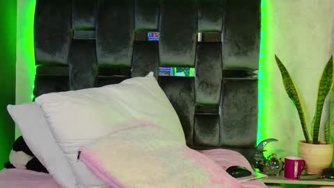 Snapshot of taurito___ chatting on 22, 10, 2025 taurito___ online show from 22, 10, 2025