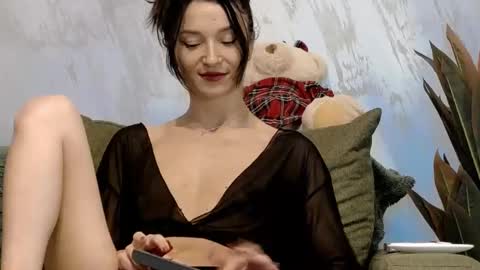 TayaKayan online show from 4, 3, 2026