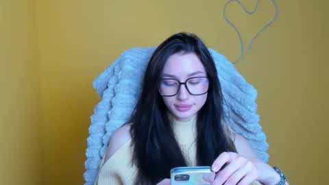 Taya online show from 5, 12, 2025