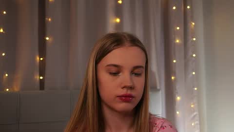 Taya online show from 27, 4, 2026