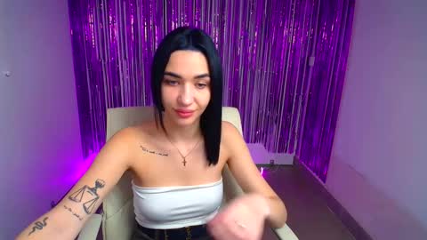Snapshot of tayla_candy chatting on 3, 10, 2025 Tayla online show from 3, 10, 2025