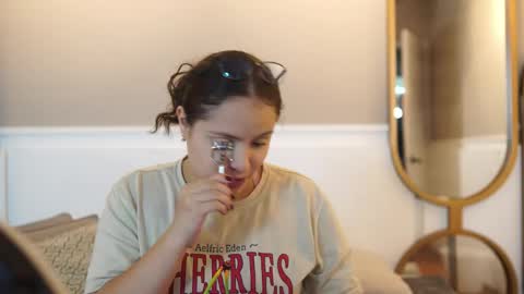 Snapshot of taylerkim chatting on 22, 10, 2025 Teylor Kim online show from 22, 10, 2025