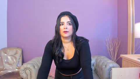 Taylor Bennet online show from 22, 10, 2025