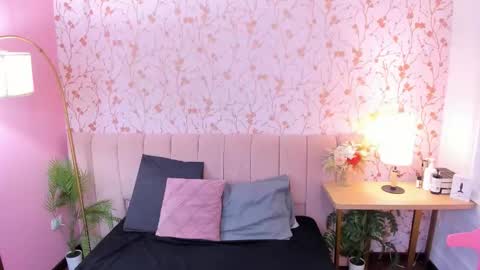 Snapshot of taylor_bennet chatting on 9, 2, 2026 Taylor Bennet online show from 9, 2, 2026