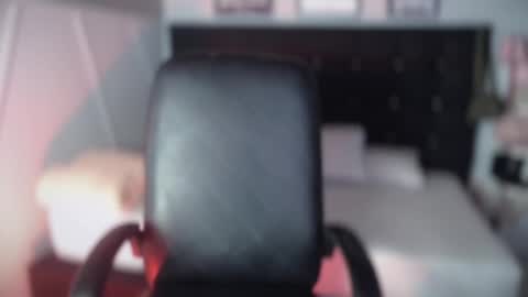 Taylor 3 online show from 6, 10, 2025