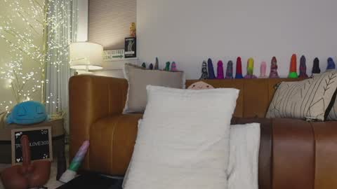 Taylor --  online show from 12, 4, 2026