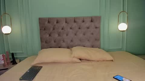 Taylor  online show from 17, 1, 2025