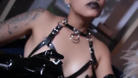 Taylor online show from 6, 3, 2025