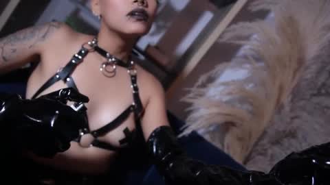 Taylor online show from 25, 10, 2025