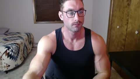 Snapshot of tayloroaks chatting on 10, 6, 2026 Taylor Oaks online show from 10, 6, 2026